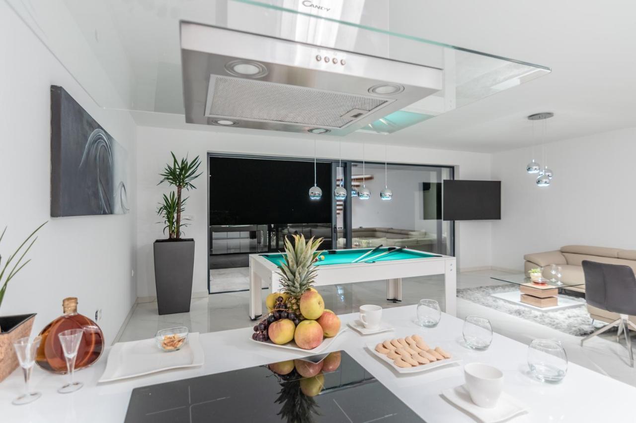 Villa The Boat With Rooftop Pool Matulji Luaran gambar